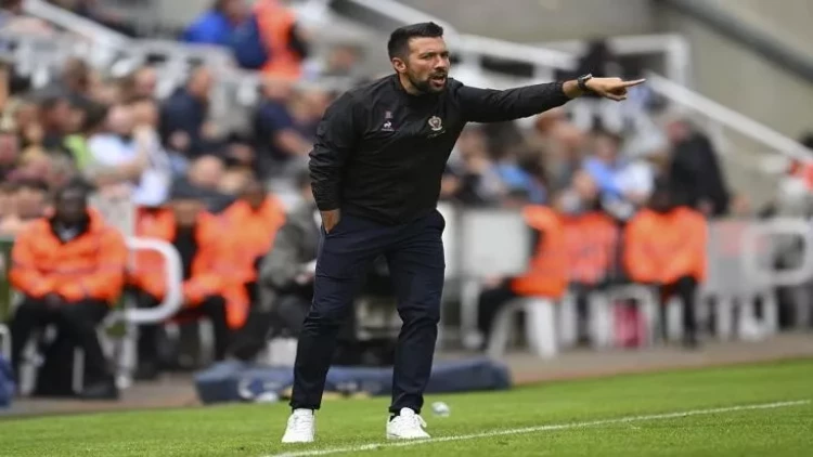 “Ayaks” 35 yaşlı məşqçiyə etibar ediləcək