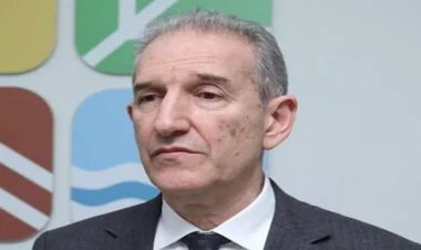 Rasim Səttarzadə vəzifəsindən azad olundu