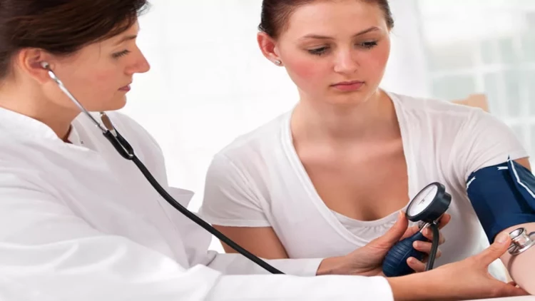 Nəyə görə 40 yaşdan sonra təzyiq “oynayır”?