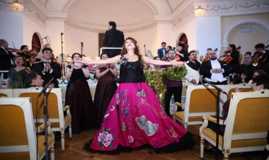 Xarici ulduzlar Fidan Hacıyevanın birinci Beynəlxalq Opera Festivalı haqqında təəssüratlarını bölüşüblər - FOTO
