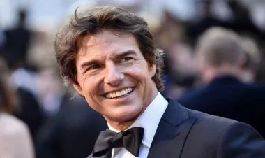 Tom Kruz uşaqları ilə ilk dəfə ictimaiyyət qarşısında - FOTO