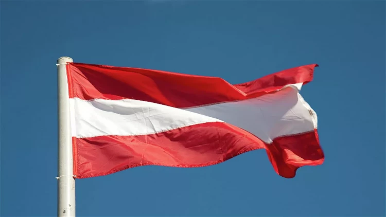 Avstriya NATO-ya üzv olmayacağını açıqlayıb