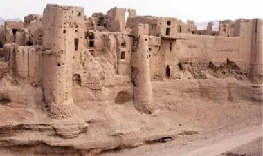 Güneydə tarixi qala məhv edilir