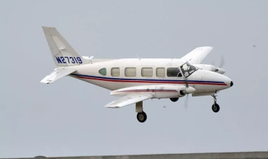 Təyyarə magistral yola bu cür endi - VİDEO