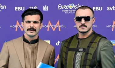 Təmsilçilərimiz firuzəyi xalıda - FOTOlar