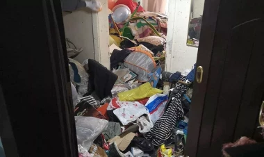 Evdən 12 ton zibil çıxarıldı - FOTOlar