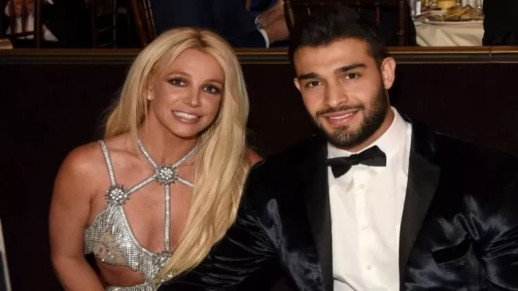 Britni Spirs boşandı