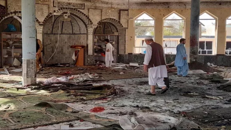 Əfqanıstanda məscidə hücum - Ölənlər var