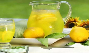 Limonlu suyu belə içmək olmaz– 4 mənfi təsiri