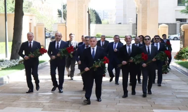 Səhiyyə Nazirliyinin rəhbərliyi akademik Zərifə Əliyevanın xatirəsini yad edib - FOTO