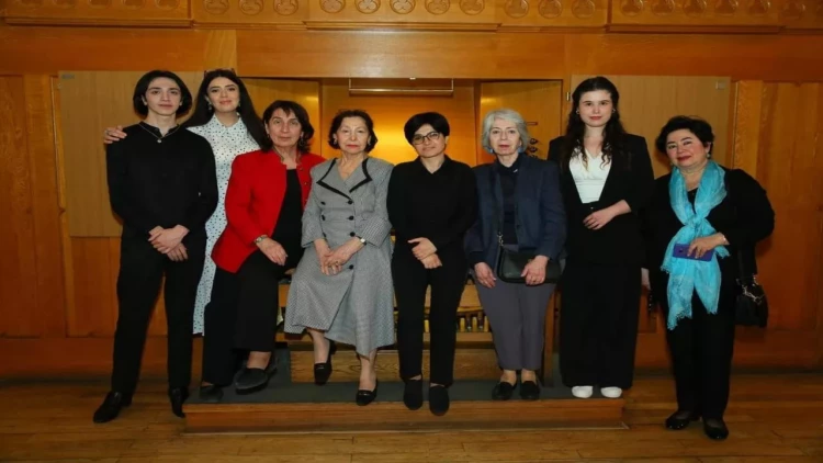 Kamera və Orqan Musiqisi Zalının səhnəsində orqan musiqisi axşamı keçirilib - FOTO