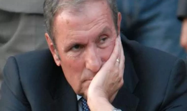 Levon Ter-Petrosyan xəstəxanaya yerləşdirild