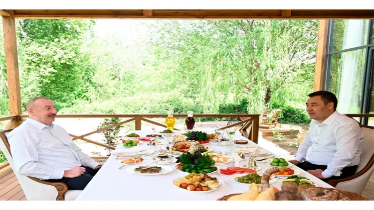 Azərbaycan və Qırğızıstan prezidentləri birgə nahar ediblər