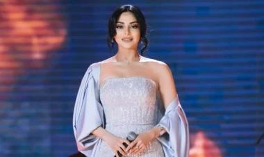 Vüsalənin səhnə geyimi və rəqsi gündəm oldu - VİDEO