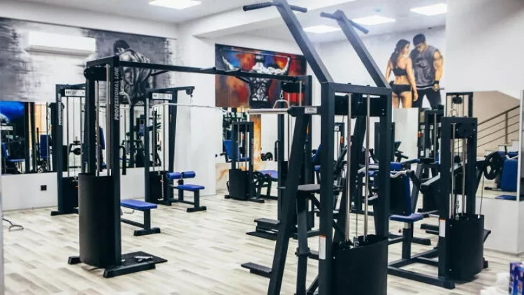 Bakıda işçi mühafizə etdiyi idman zalının kassasını taladı - FOTO