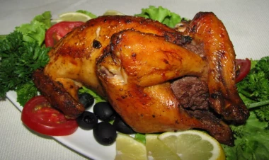 Toyuğun bu hissələrini yeməyin: Xərçəng riskini artırır