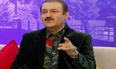 Oğlu Cavanşir Məmmədovun məzarı önündə göz yaşı tökdü - VİDEO