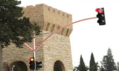 Bakıda yeniyetmələr küçədə görün nə etdi: çəkilən görüntülər təəccüb doğurur - VİDEO