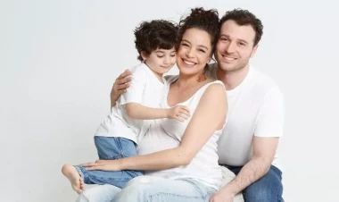 Azra Akının ikinci övladı oldu - FOTO