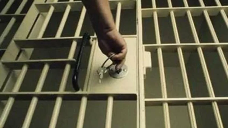 13 yaşlı qızla münasibətdə olan şəxsə hökm oxundu