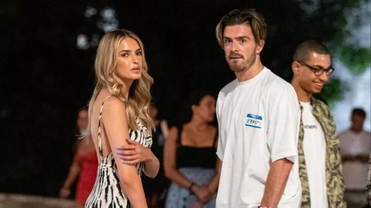 Formada qalmaq üçün sevgilisi ilə hər gecə bunu edir - FOTOlar