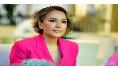 Xalq artisti canlı efirdə kövrəldi - VİDEO