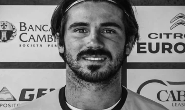 İtaliyalı futbolçu öldü