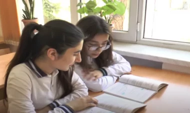 Buraxılış imtahanında maksimum nəticə göstərən abituriyentlər danışdı - VİDEO