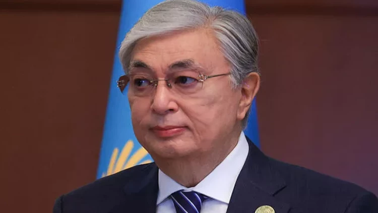 “Rus dilinə qarşı mübarizə axmaqlıqdır”