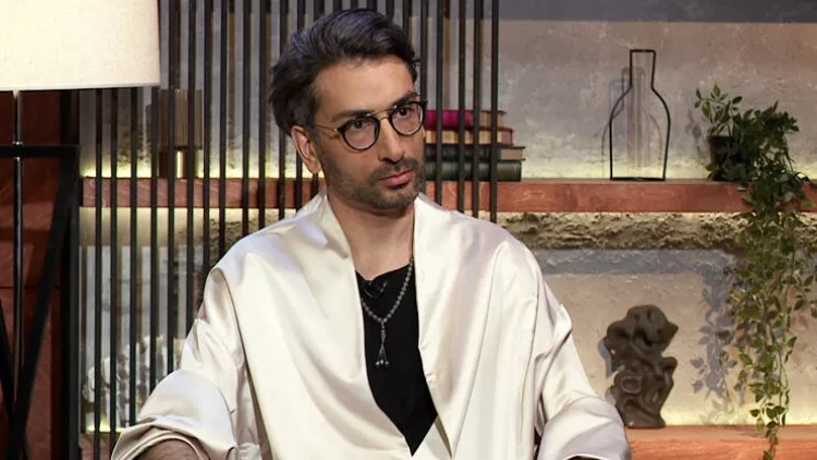 Erməni pianoçu məşhur əsərimizi oğurladı - VİDEO