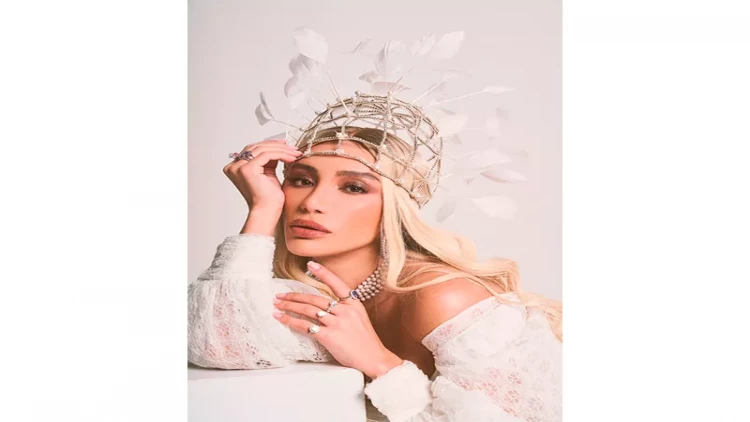 Röya “Sənə nə” dedi - VİDEO