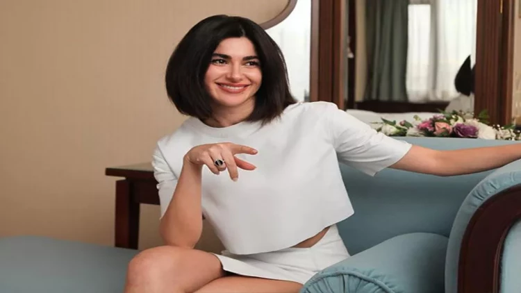 Azərbaycanlı məşhur çimərlik geyimində - FOTO