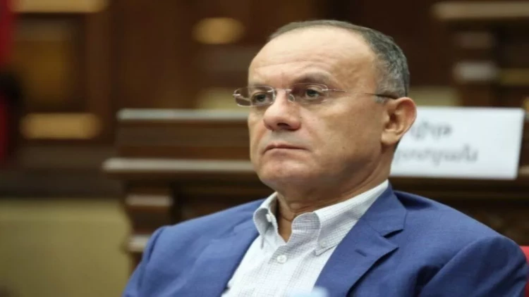 Seyran Ohanyan parlamentdə qapalı müzakirədən qovuldu - VİDEO