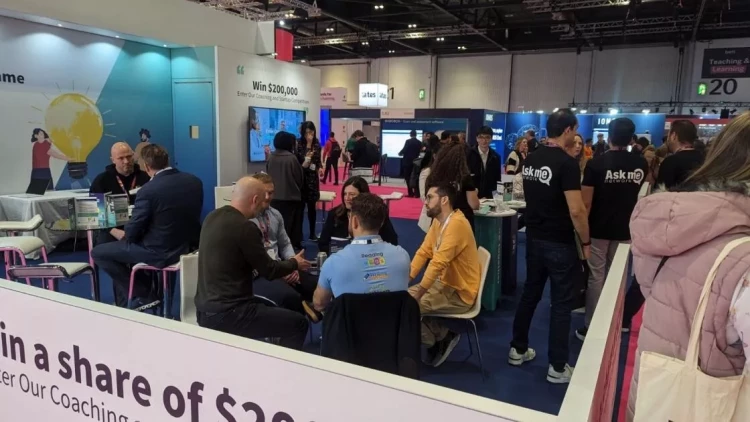 “Unibroad” təhsil platforması dünyanın ən yaxşı startapları sırasında - FOTO