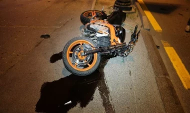 Bakıda yolu keçən gənci motosiklet vurub