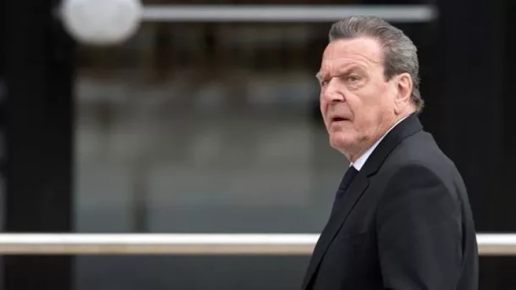 Şröderdən Ukrayna açıqlaması: Putin də bunu istəyir...