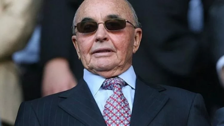 Məhkəmə 87 yaşlı milyarderi 5 milyon dollar cərimələdi