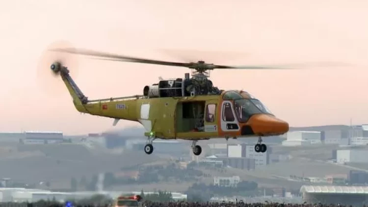 İsveçrədə helikopter dağın zirvəsinı çırpıldı