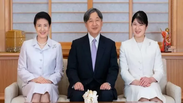 Tarixdə ilk dəfə: Yapon imperator ailəsi İnstagram hesabı açdı - FOTO