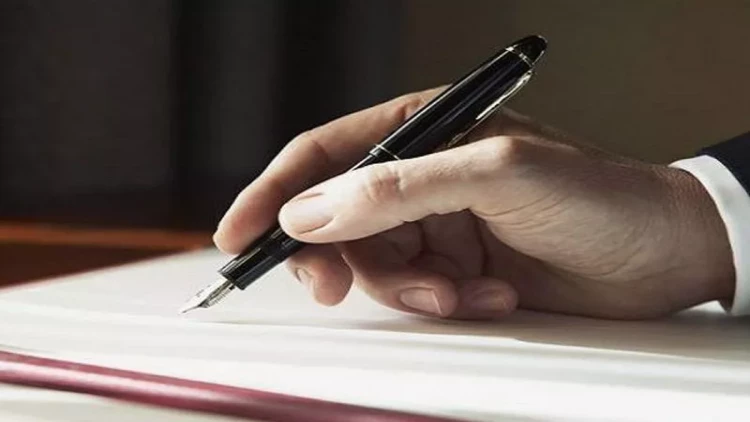 Hava limanlarında VİP-dən istifadə hüququ olan vəzifəli şəxslərin siyahısı dəyişdi