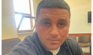 Canlı yayımda uşağa siqaret çəkdirən ata saxlanıldı - FOTO