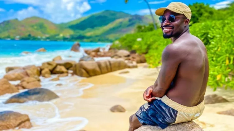 35 yaşlı futbolçu evində ölü tapıldı