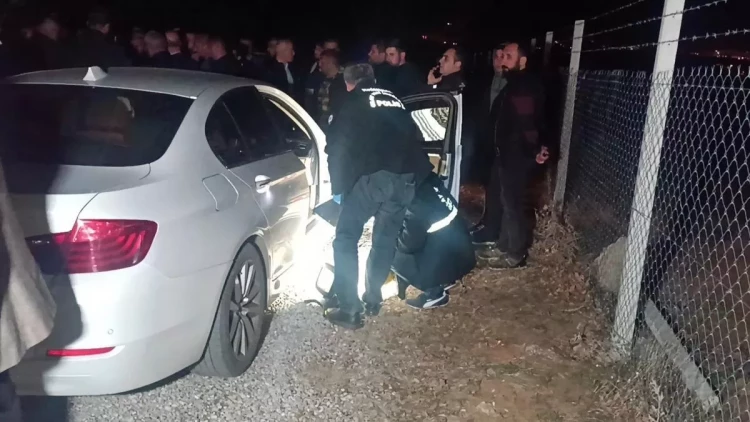 Bələdiyyə sədrliyinə namizədin avtomobilinə silahlı hücum: türbədən qayıdarkən... - FOTO