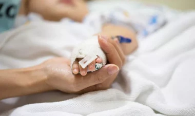 Şirvanda vəfat edən doqquz aylıq körpənin atası DANIŞDI: “Həkimin səhlənkarlığıdır”