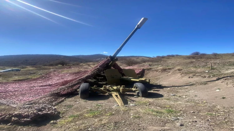 Kəlbəcərdə artilleriya qurğuları və sursat aşkarlandı - FOTO