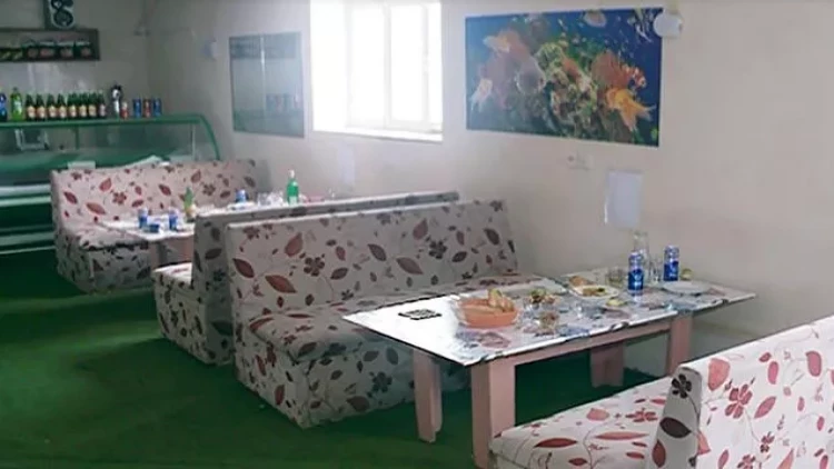 Kafe əxlaqsızlıq yuvası imiş - Sahibi cəzalandırıldı