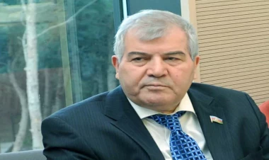 Sabir Rüstəmxanlı: 