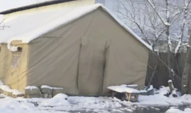 Bu ailə zəlzələdən sonra 7 aydır, çadırda yaşayır - FOTO