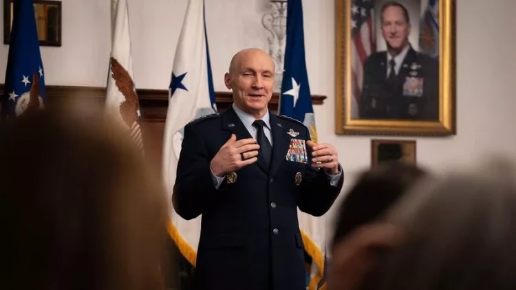 ABŞ ordusu ildə 72 qırıcı alacağına qayıtmağa ümid edir