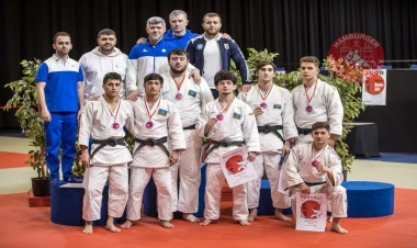 Cüdoçularımızdan Bremendə tarixi nəticə - FOTO